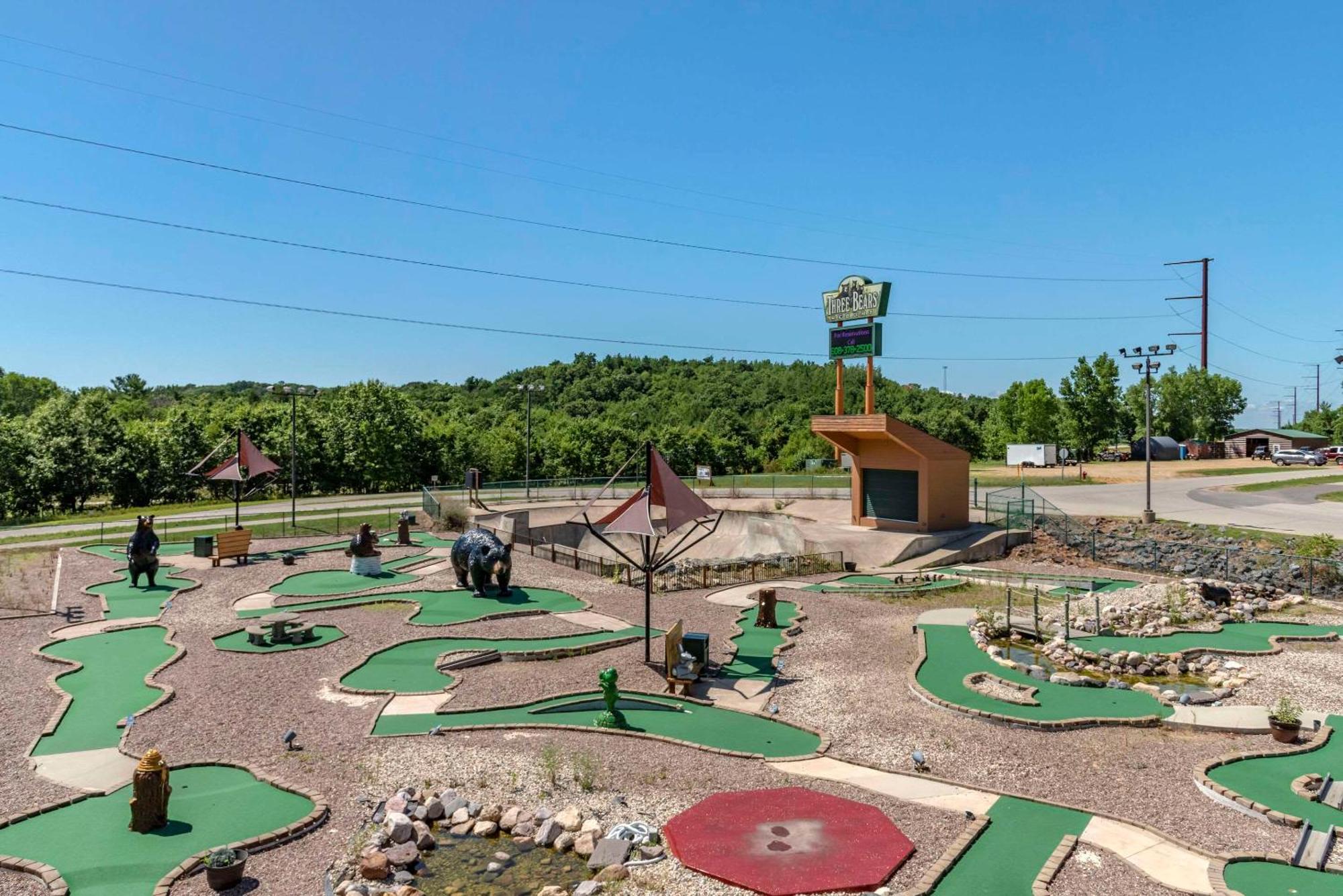 Three Bears Resort Waterpark Near Tomah Ascend Collection Warrens Extérieur photo