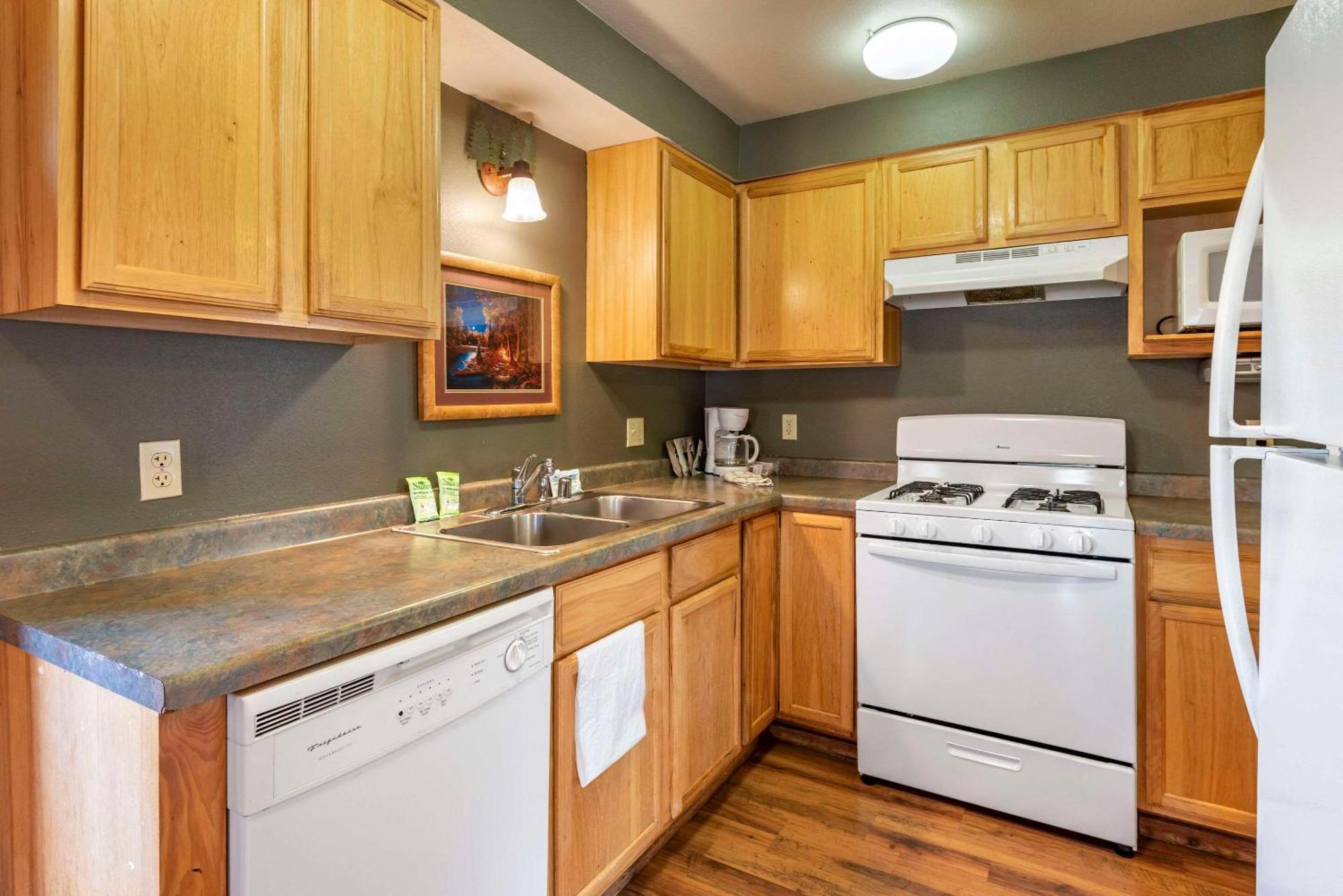 Three Bears Resort Waterpark Near Tomah Ascend Collection Warrens Extérieur photo