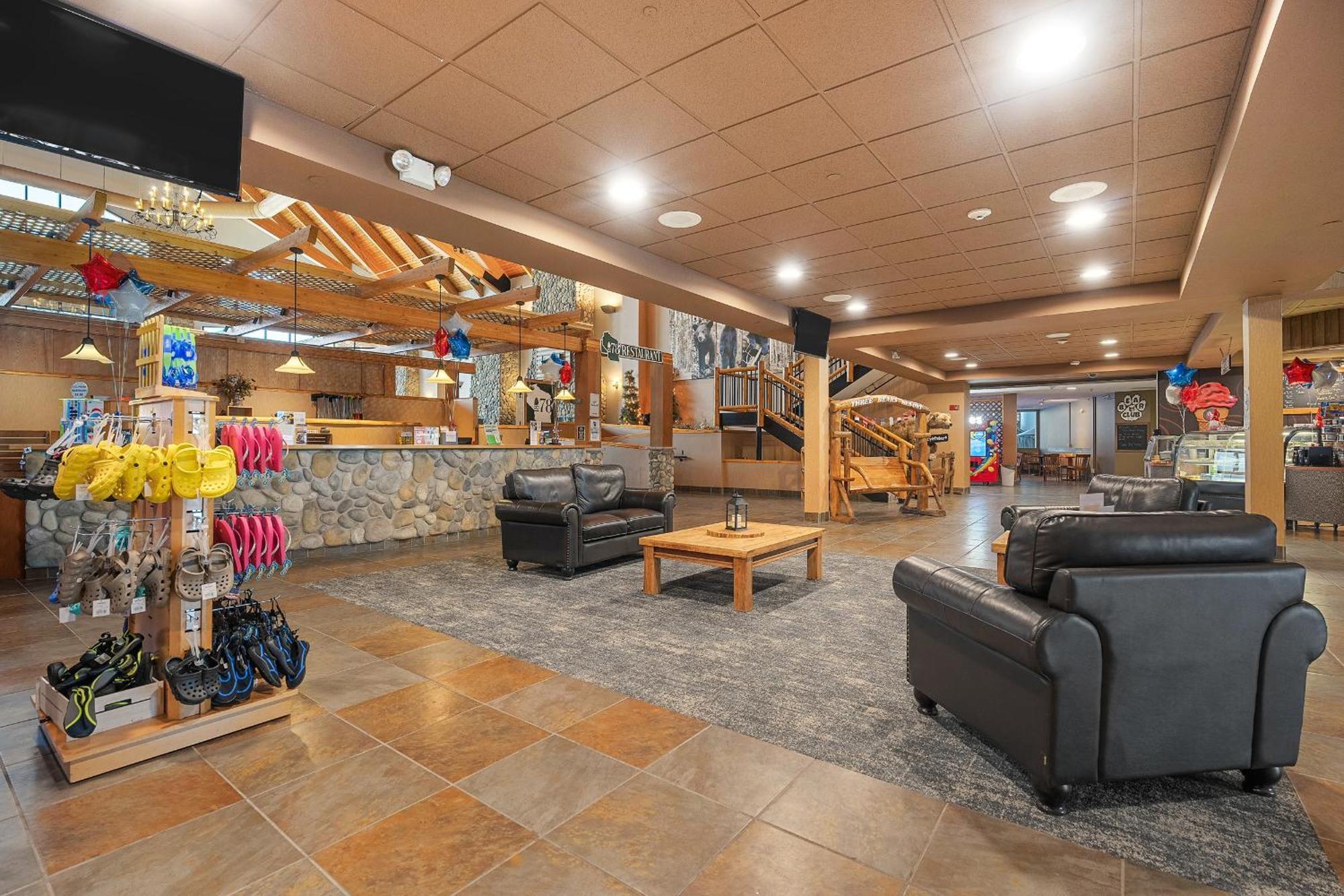Three Bears Resort Waterpark Near Tomah Ascend Collection Warrens Extérieur photo